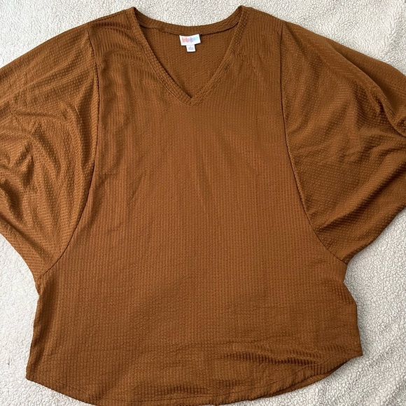 Lularoe Renae. size Large. - Picture 1 of 3